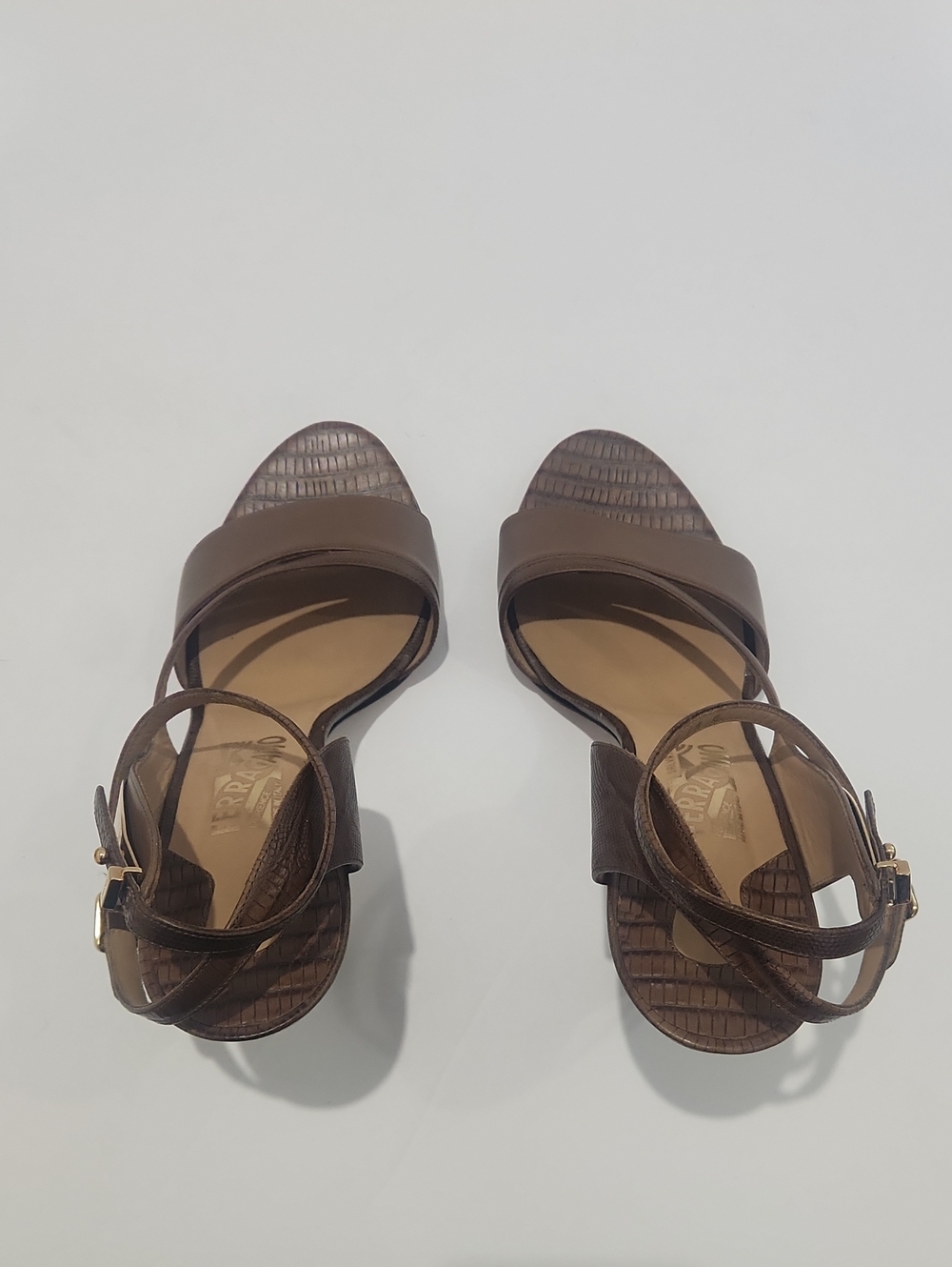 Salvatore Ferragamo Lizard Embossed Leather Heels - Picture 5 of 16